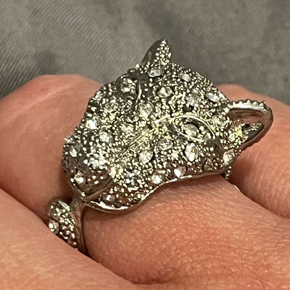 NWT BCBGMaxazria Rhodium Silver Crystal Studded Panther Cocktail Ring Size 5